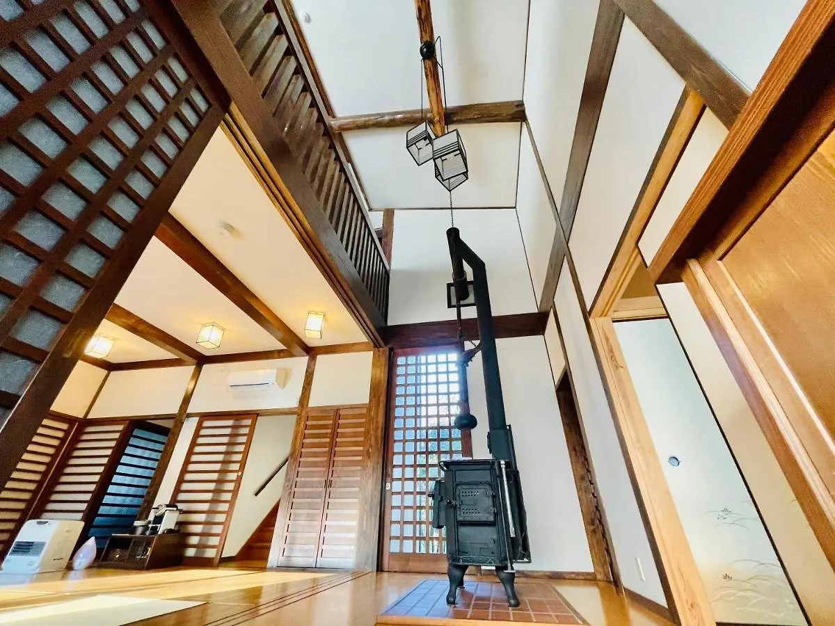 Ryokan まるごと貸切 にごり湯天然温泉かけ流し 箱根満来山荘 Hakone Natural Milky Onsen 2300Sqm Garden & Villa Man Rai